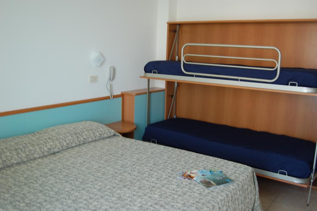 Hotel Massimo Cervia Kamer foto