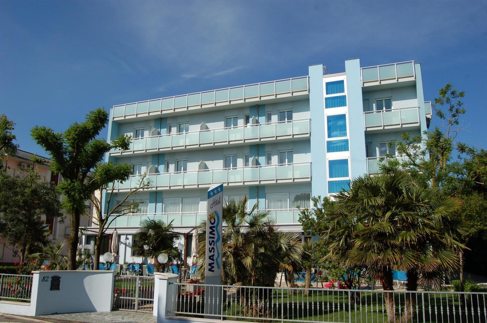 Hotel Massimo Cervia Buitenkant foto