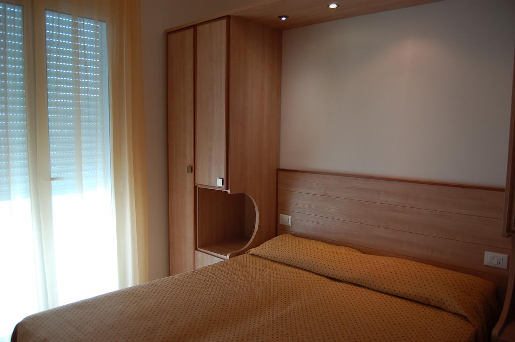 Hotel Massimo Cervia Kamer foto