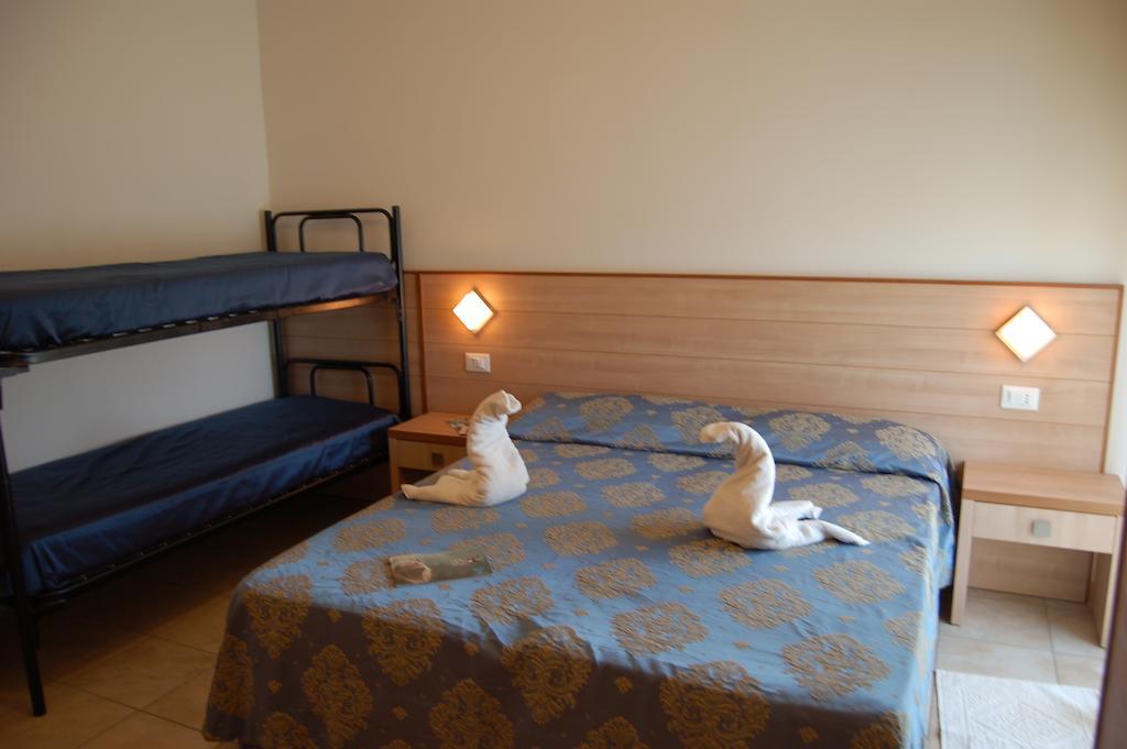 Hotel Massimo Cervia Kamer foto
