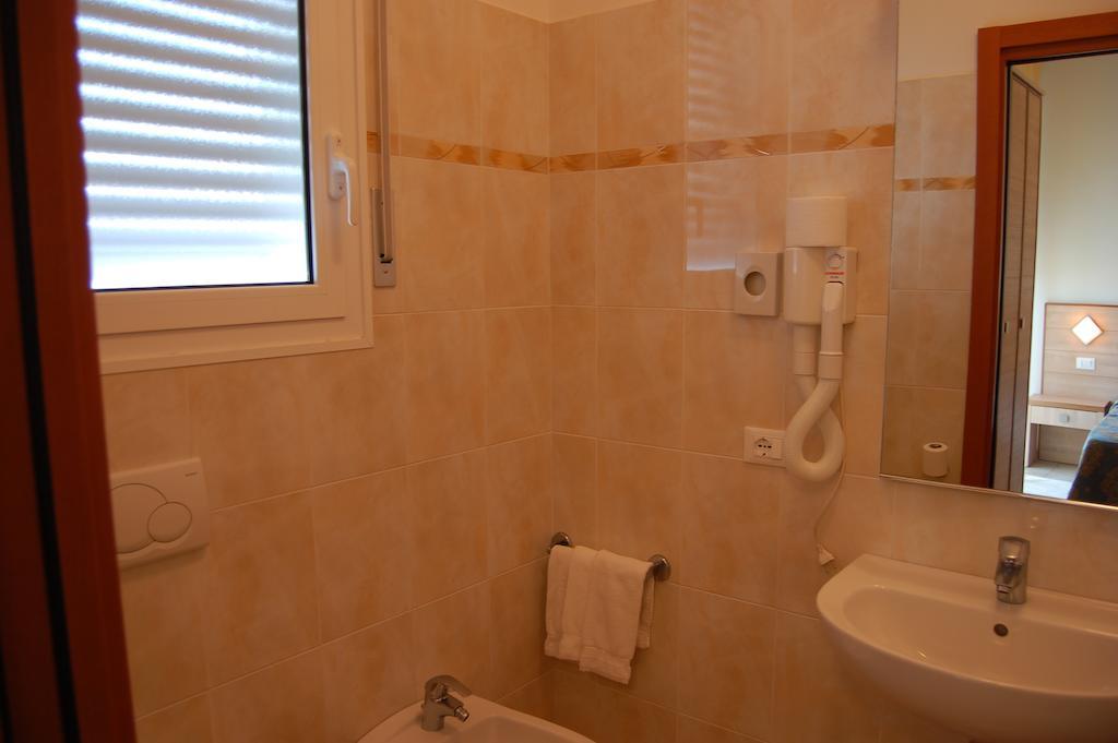 Hotel Massimo Cervia Kamer foto