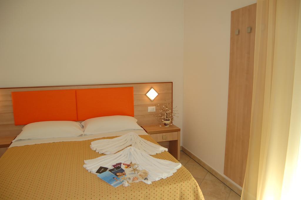 Hotel Massimo Cervia Kamer foto
