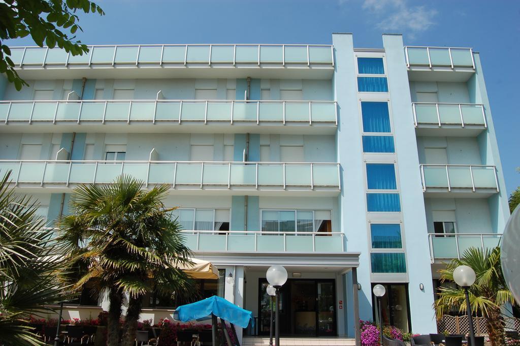 Hotel Massimo Cervia Buitenkant foto